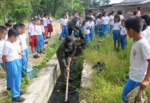 Bupati dan Wakil Bupati Tapanuli Utara Gotong Royong Bersama Masyarakat