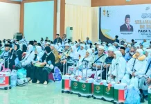 Wali Kota Padangsidimpuan Sambut Jamaah Haji Kloter 12