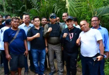 Bupati Tapteng dan Taput Tinjau Jalan Penghubung