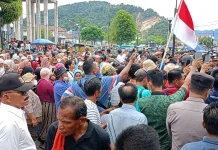 Pejuang Jadup Berdemo, Bupati Masinton Jawab Tuntutan Masyarakat