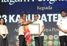 Pemkab Taput Terima Penghargaan atas Dukungan Pembentukan Posbankum Desa