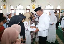 Pemkab Madina Santuni 180 Anak Yatim pada Peringatan 10 Muharram 1448 Hijriah