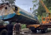 Truk Tangki Bermuatan CPO Terjun ke Jurang, Proses Evakuasi Berlangsung Dramatis