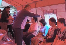Wakil Bupati Taput Serahkan Bantuan kepada Korban Kebakaran di Sipoholon