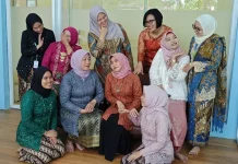 Meningkatkan Kecintaan Generasi Muda pada Kebaya