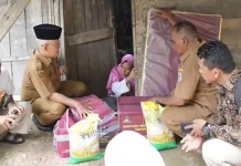 Pemkab Tapteng Salurkan Bantuan untuk Warga Disabilitas