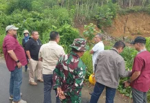 Kadis Perkim Tapteng Bantah Isu Bupati Belum Tanda Tangani Dokumen Lahan Huntap