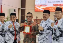 Ketua PGRI Sumut Serukan Guru Dukung Tapteng Naik Kelas