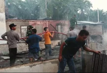 Ditinggal Beribadah Gereja, Empat Rumah di Sirandorung Terbakar