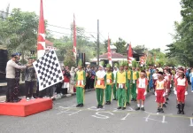 Syukri Lepas Lomba Gerak Jalan Pelajar, Semarakkan HUT ke-81 Kemerdekaan RI