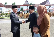 Bupati Tapsel Lantik 10 Pejabat Pimpinan Tinggi Pratama