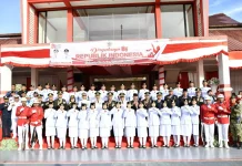 Wabup Tapteng Irup Penurunan Bendera HUT ke-81 RI di Pandan