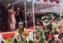 Ribuan Warga Semarakkan Pawai Karnaval HUT Ke-81 RI di Toba