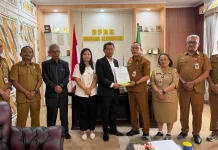 Bupati Humbang Hasundutan Sampaikan Ranperda Perubahan APBD 2026 ke DPRD