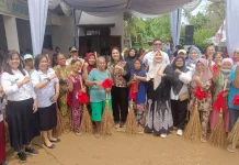 Dinkes Tapteng Gelar Bakti Sosial Pengobatan Gratis di Tukka