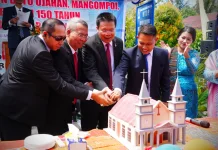 Bupati Taput Hadiri Pesta Mangoppoi Gereja HKBP Pagar Dolok Banuaji