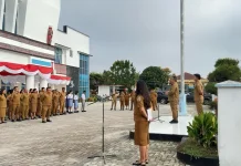 Pimpin Apel Gabungan Wakil Bupati Taput Tekankan Evaluasi Kinerja ASN