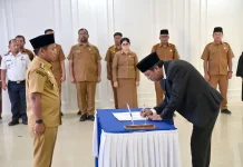 Wali Kota Sibolga Lantik 40 Pejabat dan Serahkan 6 Surat Tugas