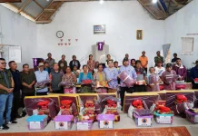Bupati Taput Sapa Warga Terdampak Puting Beliung, Pastikan Bantuan Disalurkan
