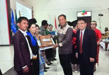 Bupati Humbahas Hadiri Wisuda dan Dies Natalis ke-20 STIKes Kesehatan Baru