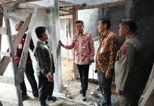 Bupati Humbahas Tinjau Pembangunan Rumah Dinas Danramil Doloksanggul