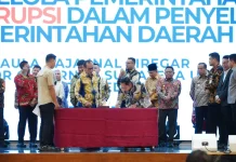Bupati JTP Hutabarat Tandatangani Komitmen Bersama di Kantor Gubernur