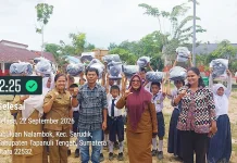 Pemkab Tapanuli Tengah Salurkan 8.531 Bantuan Perlengkapan Sekolah