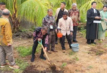 Puncak Minggu Ekologi HKBP, Bupati Tapteng Lakukan Penanaman Pohon