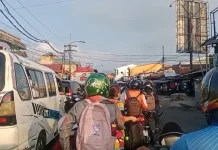 Persimpangan Parombunan Kota Sibolga Kerap Macet