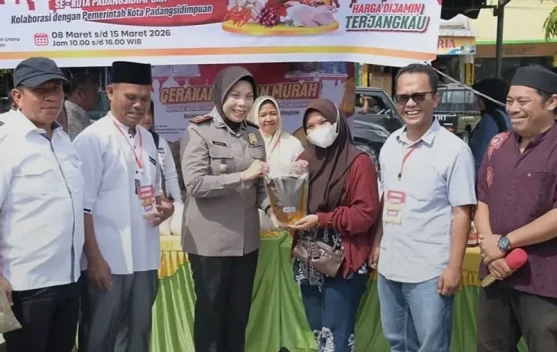 Kapolsek Hutaimbaru Hadiri Peresmian Stand Pangan Murah Padangsidimpuan