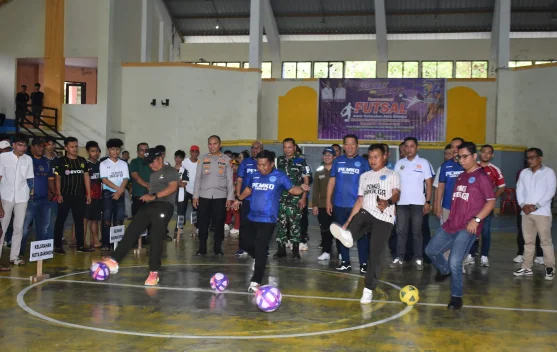 17 Tim Ikuti Turnamen Futsal HJS ke-326