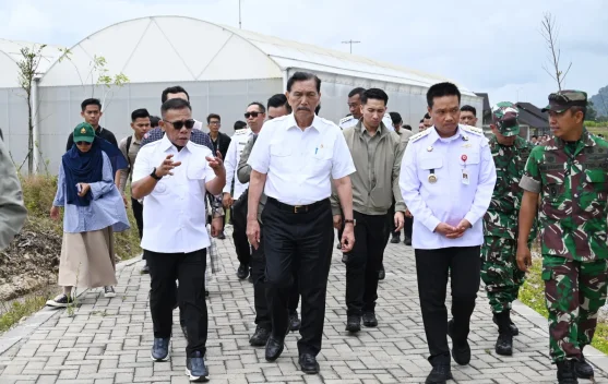 Bupati Tapteng Hadiri Rapat Pengembangan Pertanian Berbasis AI