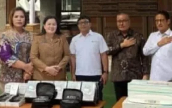 Dinkes Tapteng Terima Alat Kesehatan dari Kemenkes