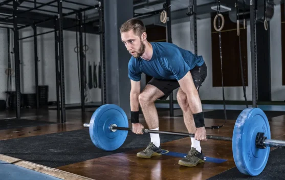 Deadlift Jadi Latihan Favorit Anak Gym