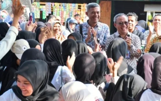 Pemko Padangsidimpuan Lepas Tim Kesenian menuju PRSU