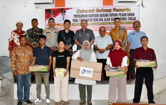 Penyaluran Bantuan Khusus Pelaku UMKM Korban Bencana Tapteng