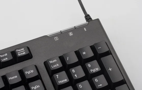 Tips Mudah Bersihkan Keyboard Sendiri di Rumah