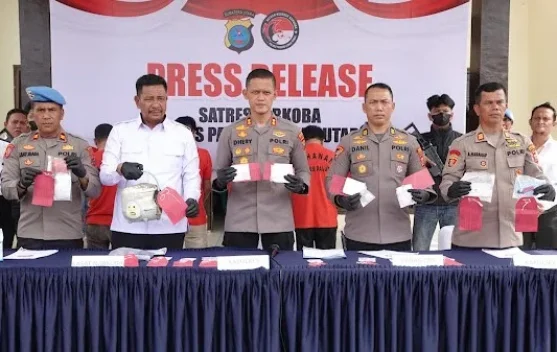 Baru Diresmikan, Polres Paluta Tangkap Lima Tersangka Narkoba