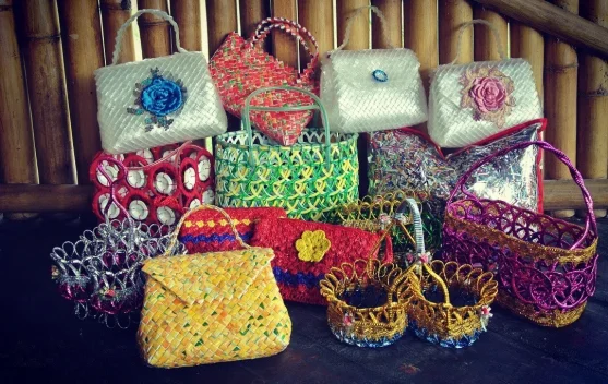 Sampah Plastik Bernilai Ekonomi