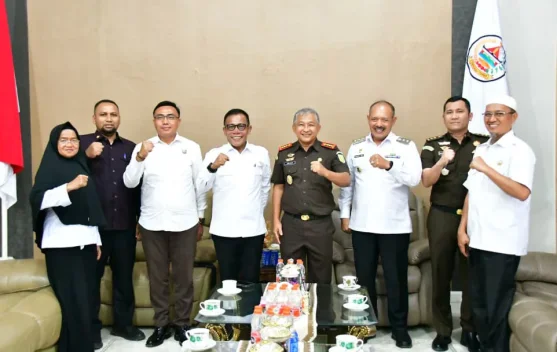 Bupati Masinton Pasaribu Terima Kunjungan Kajari Sibolga