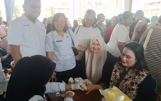 Layanan Pengobatan Gratis Semarak HUT Tapteng ke 81