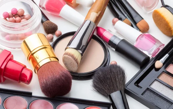 Tips Aman Menggunakan Produk Kosmetik agar Kulit Tetap Sehat