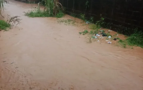 Genangan Air Terjang Pondok Batu, Aktivitas Pekerja Malam Terganggu
