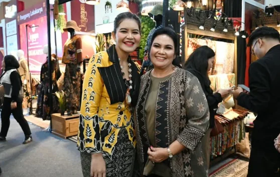 Ketua Dekranasda Taptng Hadiri Pembukaan Pameran KRIYANUSA 2026