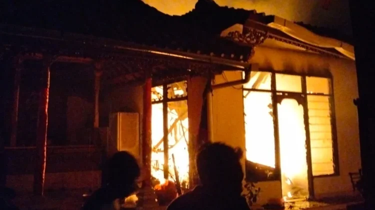 Rumah Lansia di Ringdikit Hangus Terbakar, Rugi Rp150 Juta