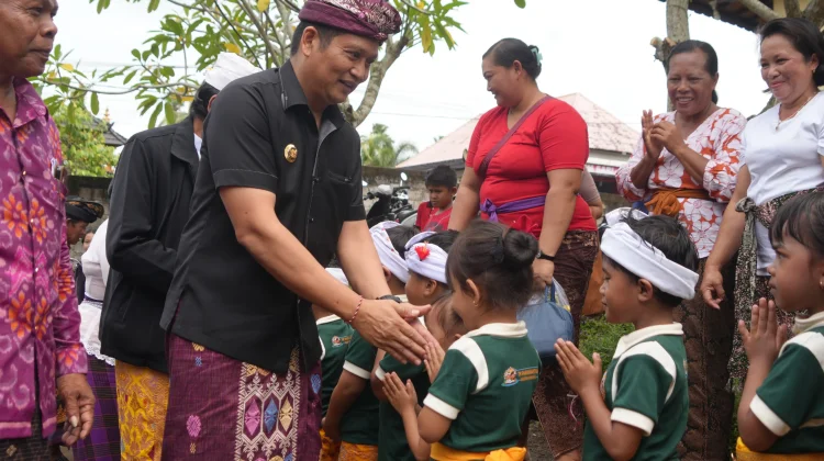 Sekolah Widyalaya Diharapkan Tanamkan Adat dan Budaya Dresta Bali Mulai Dini