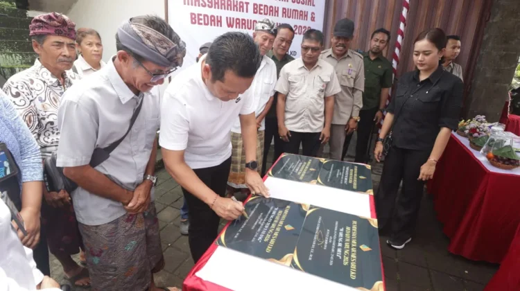 Sinergi Pemkab dan Bumdesma Hadirkan Rumah Layak dan Warung Produktif