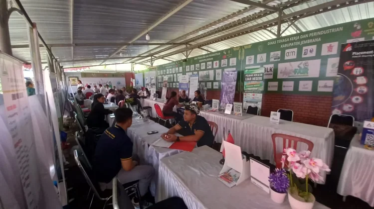 Disnaker Jembrana Imbau Pekerja Migran Waspada di Negara Konflik