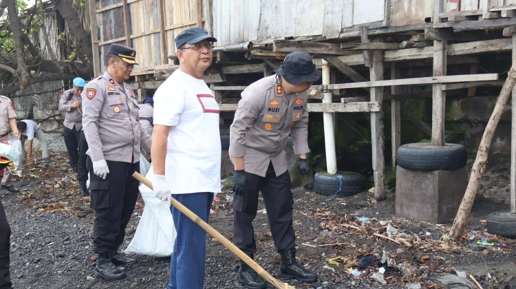 Pemkab Buleleng Siap Tindak Bangunan Ilegal di Sempadan Pantai