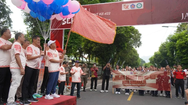 Jalan Sehat Awali Kemeriahan Peringatan HUT Kota Singaraja Ke-422